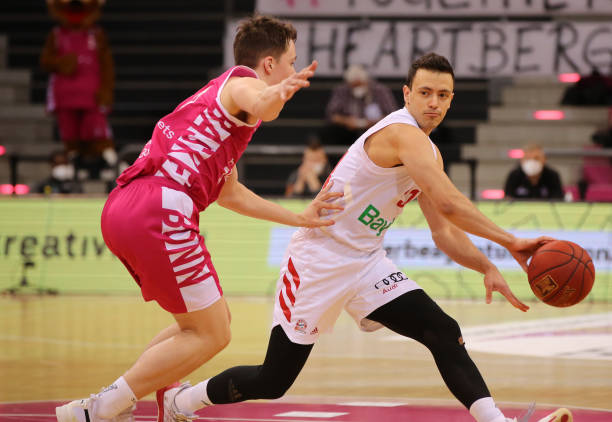 万变的美网 万变的美网