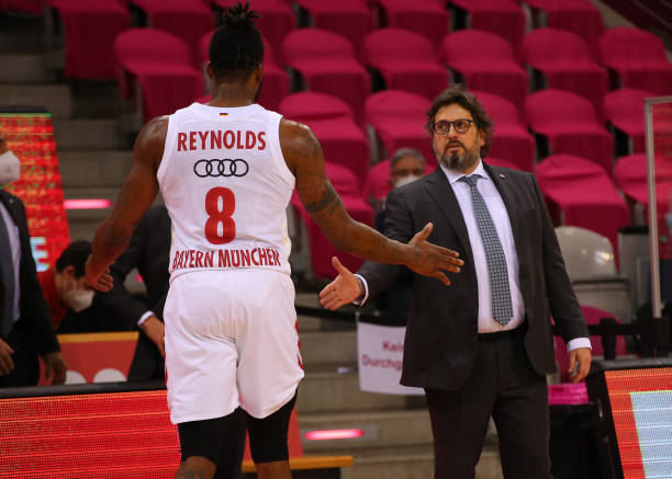 在教练的指 在教练的指